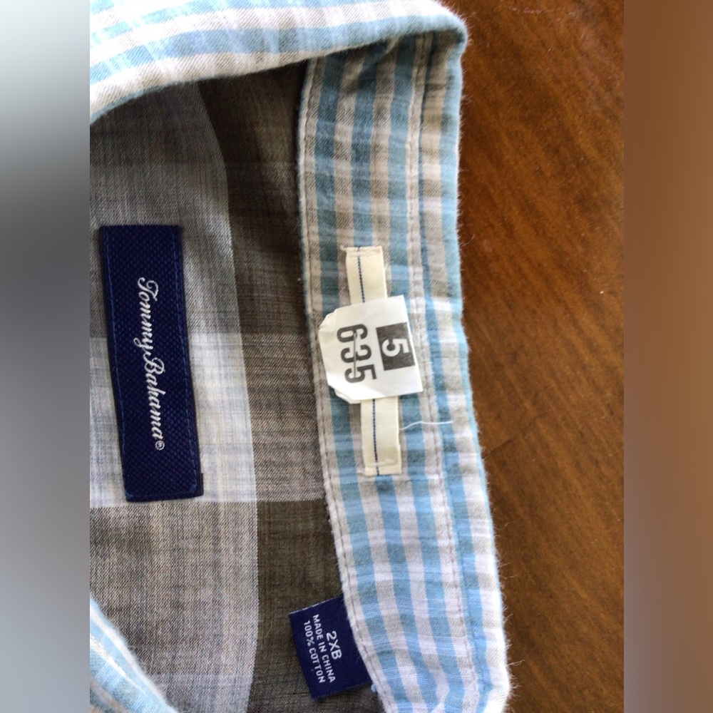Tommy Bahama long sleeve dress/ casual men’s shirt. Size 2xb blue checked.